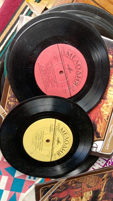 Продам пластинки СCСР 1000 ШТ. РЕТРО.