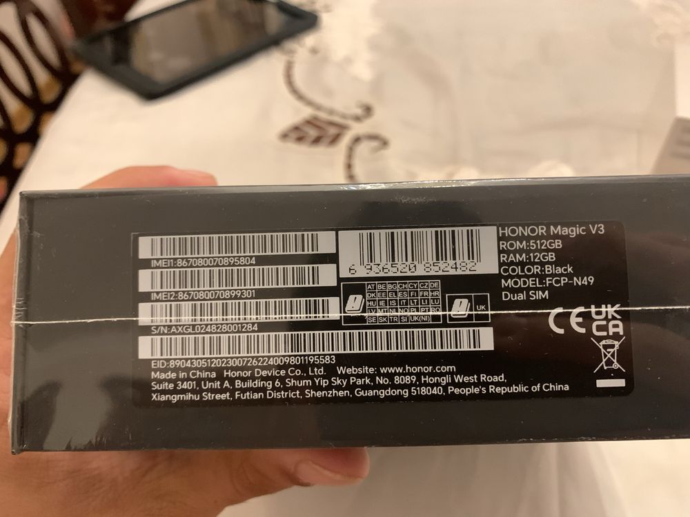 Honor Magic V3 – складной смартфон будущего. Часы в подарок