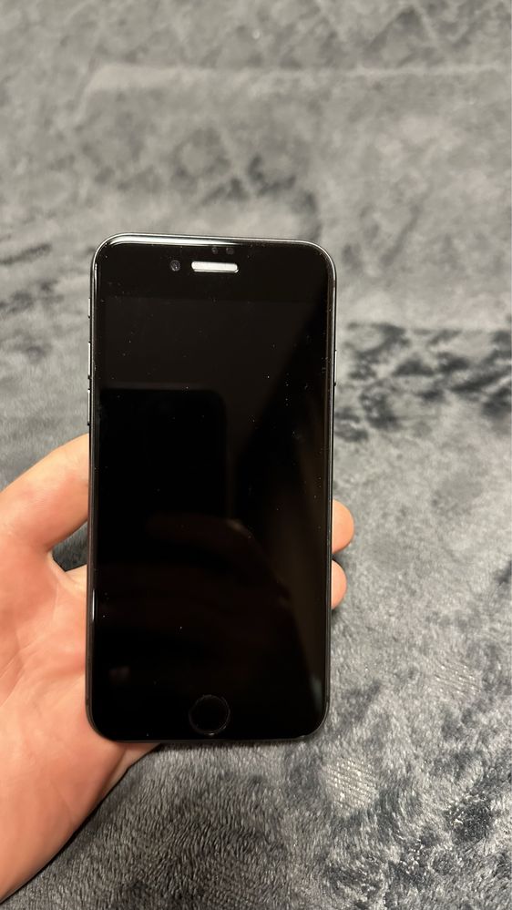 iPhone 8 64 gb space gray