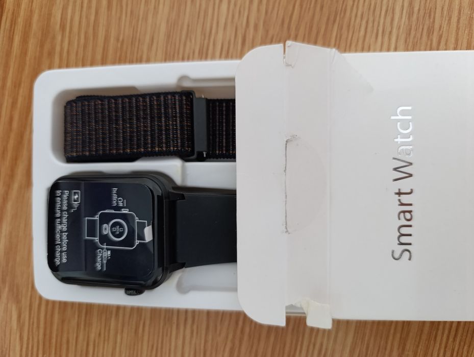 Vând Smart watch nou