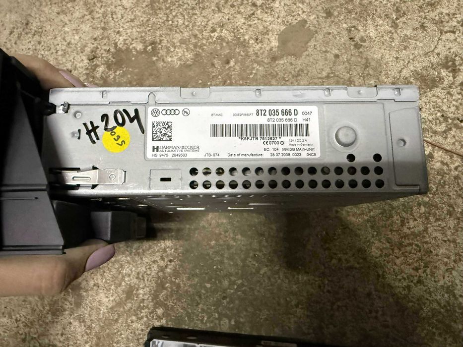 MEDIA,Радио,Навигация,Чейнджър 8T2 035 666 D ном 204