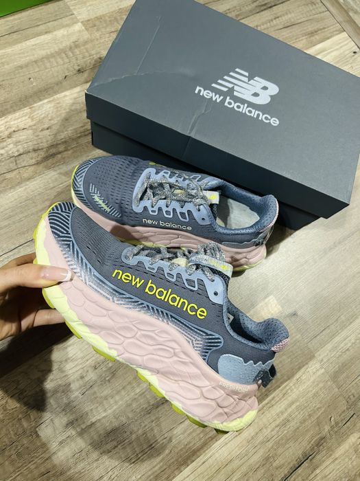 New balance маратонки