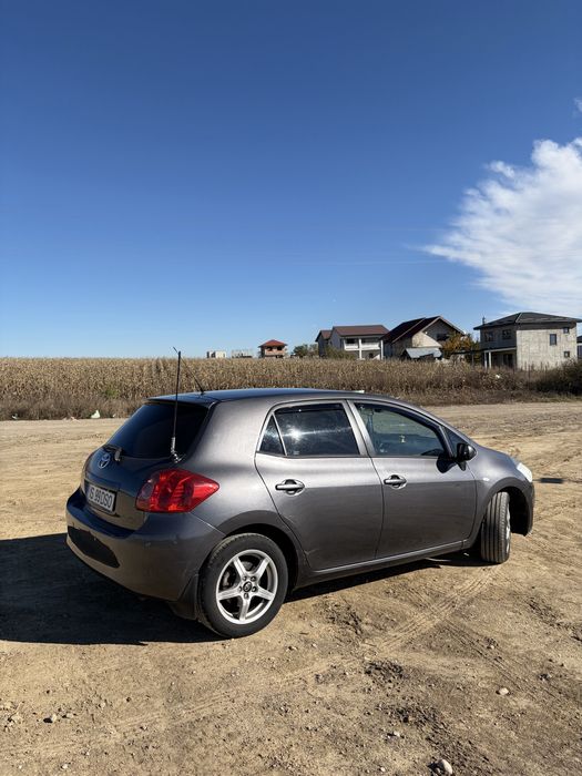 Toyota Auris I 1.4 D-4D (90 CP)