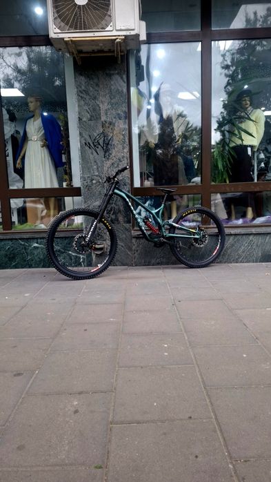 Commencal Supreme 2023(VAND/SCHIMB)