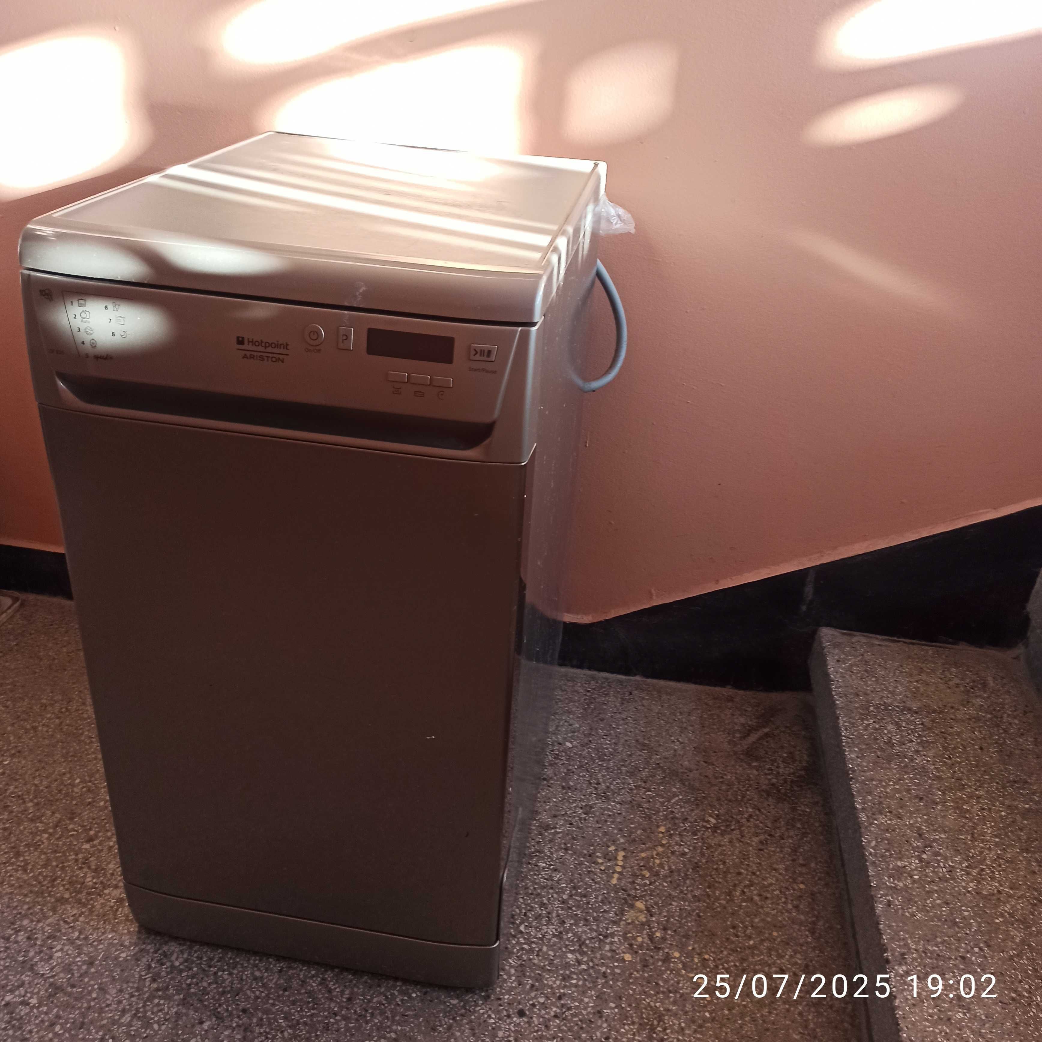 Съдомиялна Ariston hotpoint