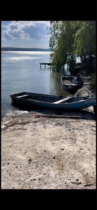 Vand licenta de pescuit cu barca metalica