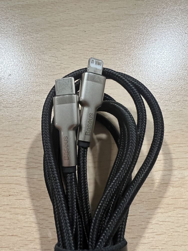 2м премиум кабел Baseus USB-C / Lightening за iPhone с черна оплетка