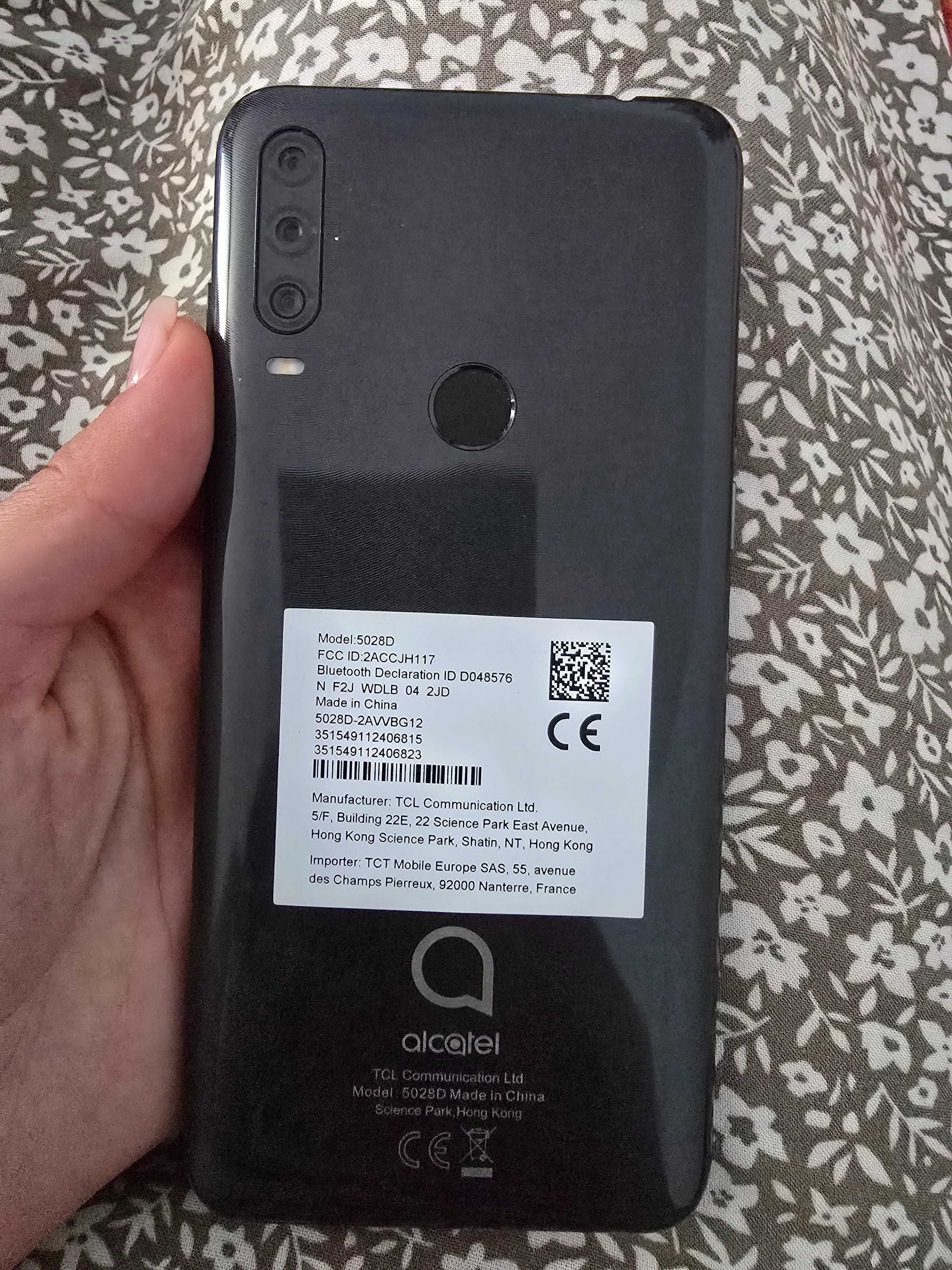 Два телефона Alcatel
