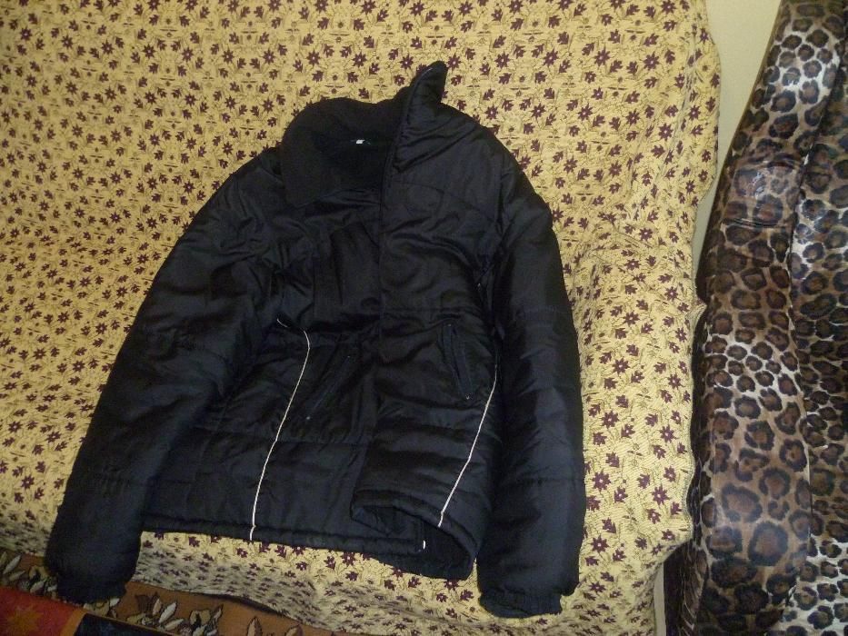 Шушлеково яке зимно продавам с две вълнени блузи и палто чисто и яке я
