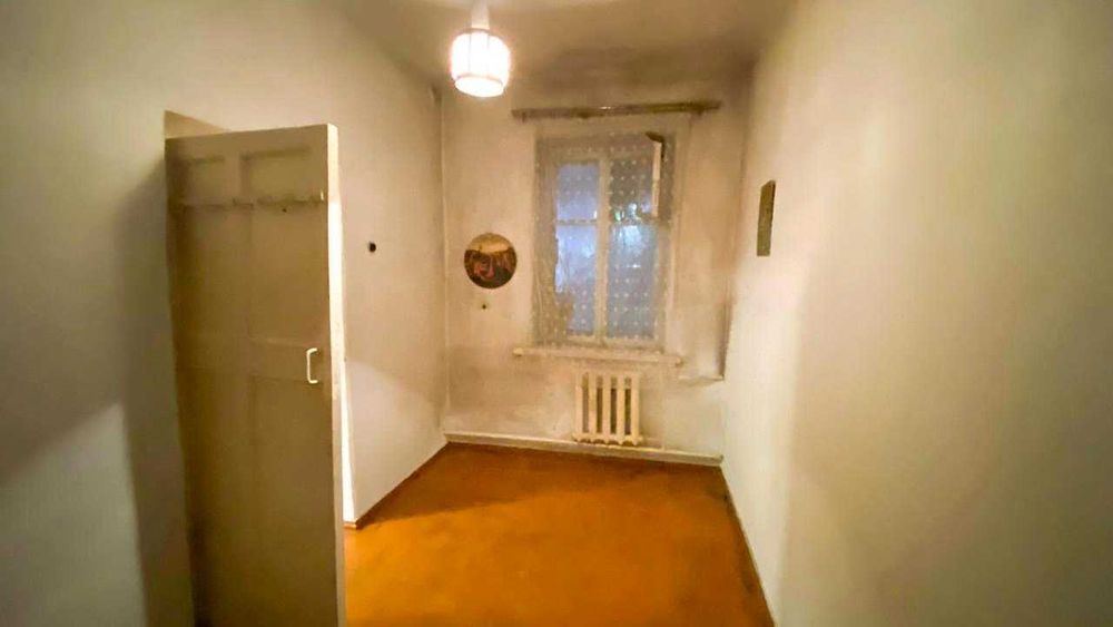 Продам 2 х ком квартиру полуторка Гаухар Импеприя