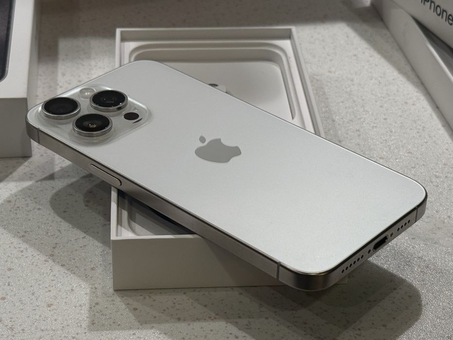 iPhone 15 Pro Max 512GB Titanium White– Като НОВ, 91% Батерия.
