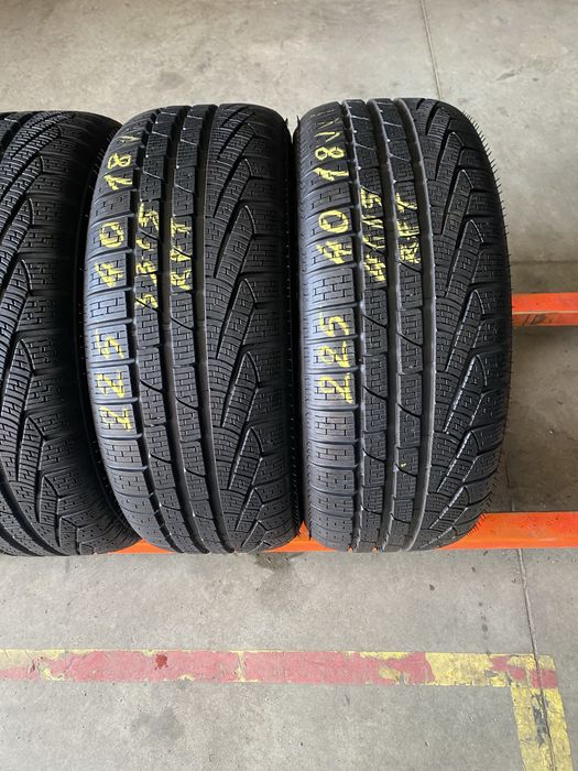 Anvelope iarna 225/40/18 Pirelli Sottozero 2 RFT 225 40 18 R18