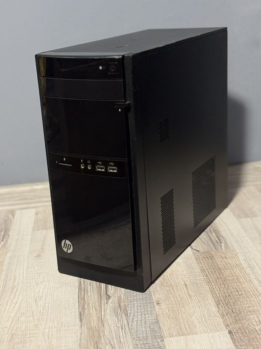Продавам Компютър HP със Зарядно