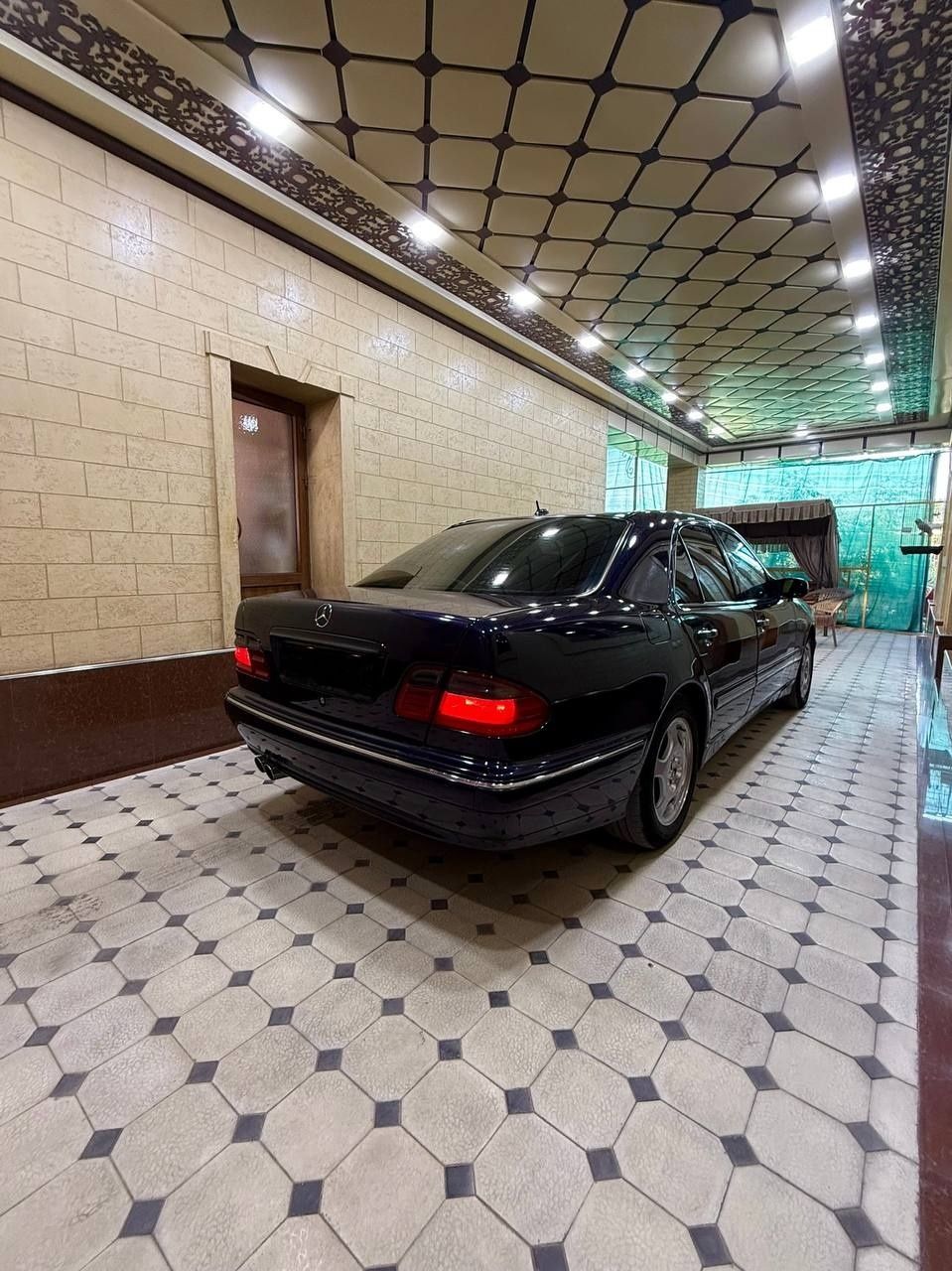 Mersedes w 210
2001 йи
112 матор 3.2 
Пробег 271.000км
Холати