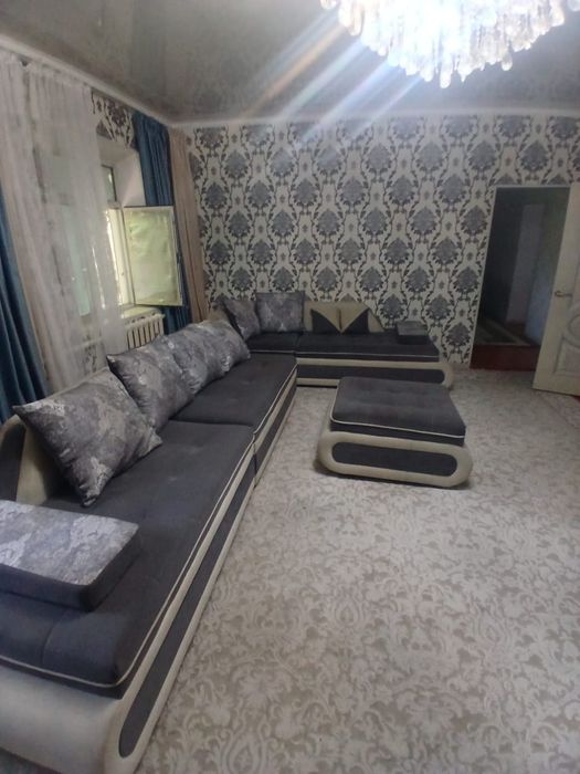 Продам диван почти новый