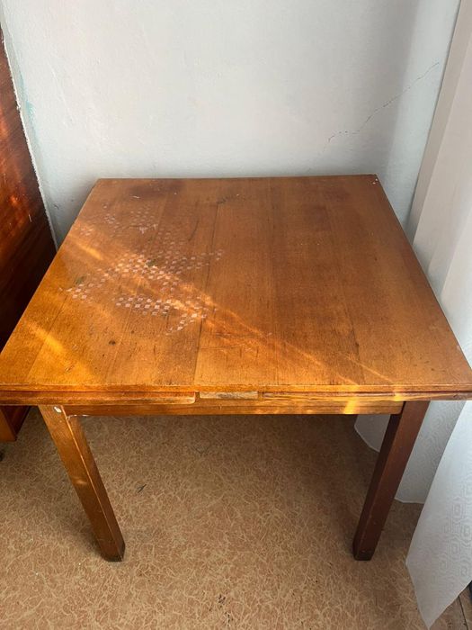 Продам советский стол срочно