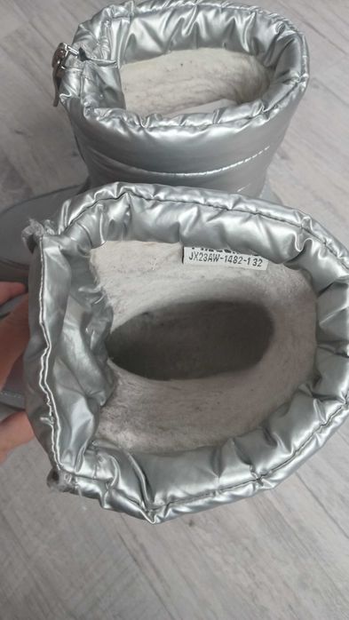 Сапоги дутики на девочку 32 р-р