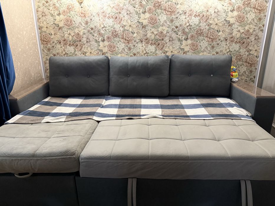 Продается диван- кровать