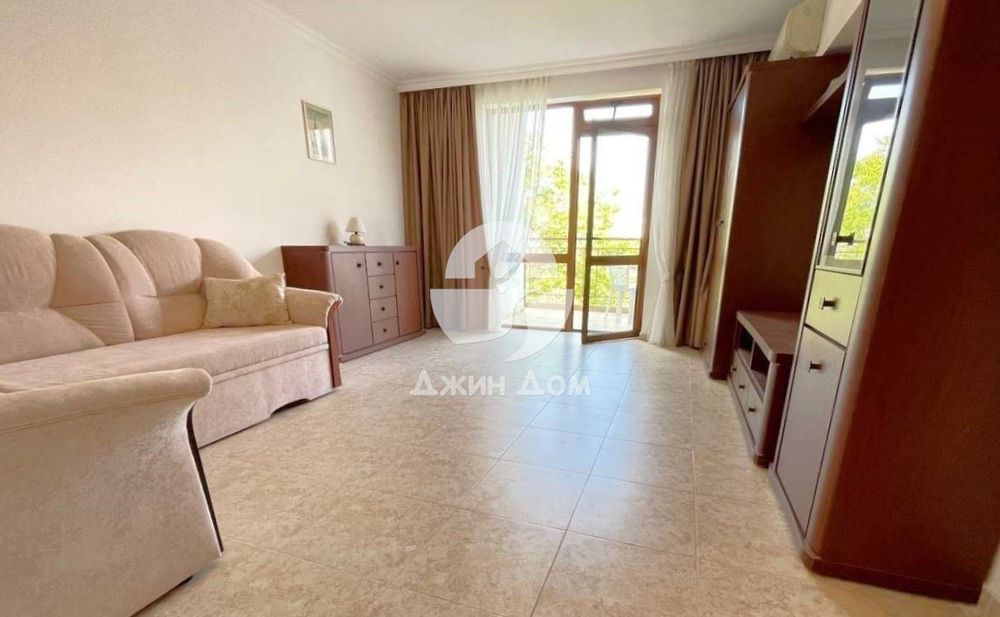 Просторен тристаен апартамент в к-с „Компас“, гр. Свети Влас