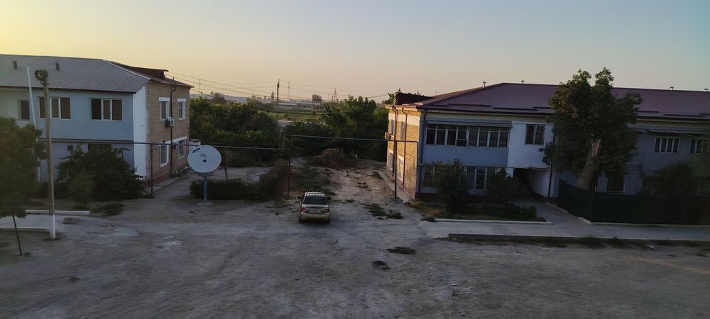 Недостроенное здание