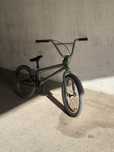 BMX на продажу — надёжный, лёгкий, для трюков и улицы!