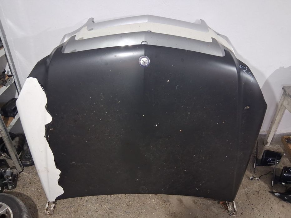 Преден капак мерцедес Ц,Е,С класа w221,w204,w212