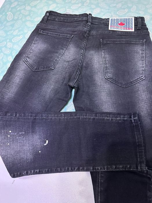 Blugi Dsquared2 model nou