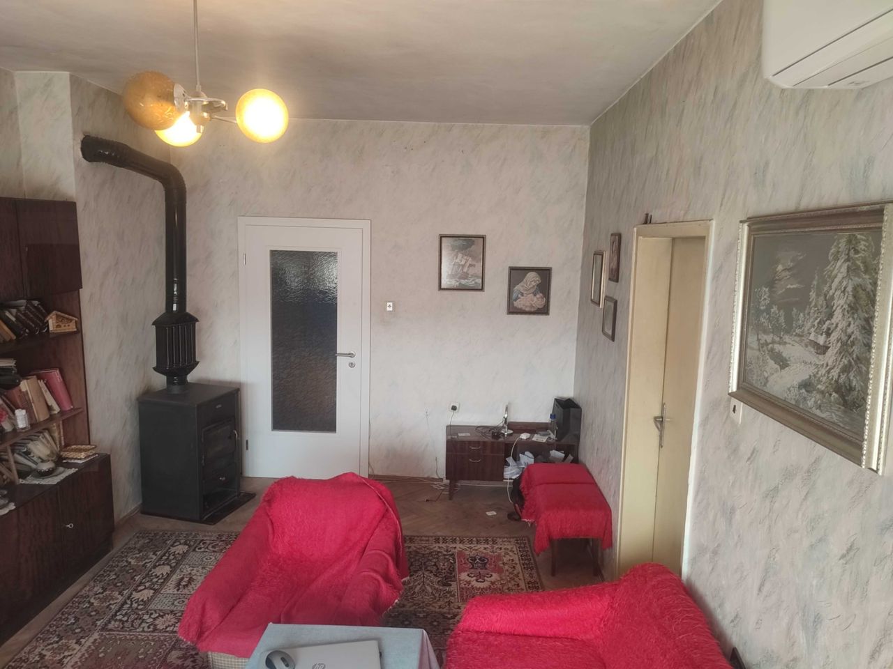 Продава се Тристаен апартамент в Търговище, Център - 82 кв.м за 1113 €/кв.м - Снимка #4