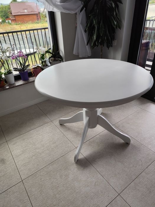 Vând masă bucătărie dining fixa Gloster, rotundă
