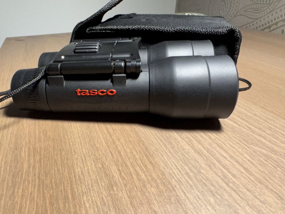 Binoclu Tasco negru