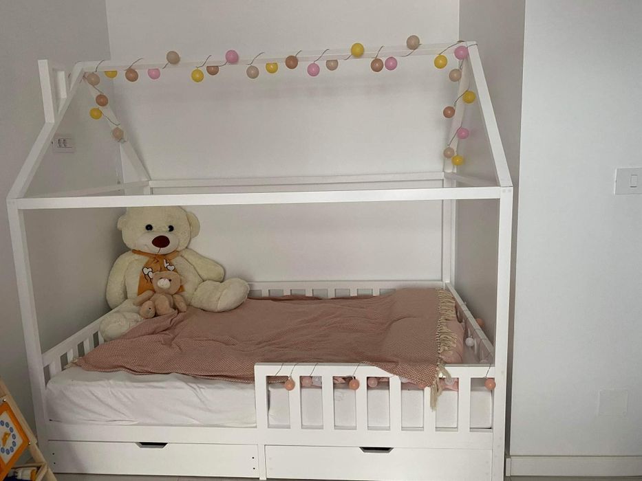 Pat montessori tip casuta! Transport gratuit peste tot in țara!