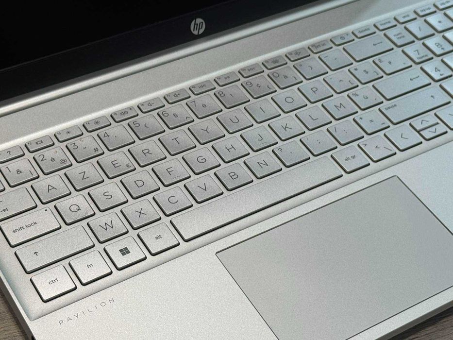 HP Pavilion 15/FHD IPS/Ryzen 7 7730U/16GB RAM