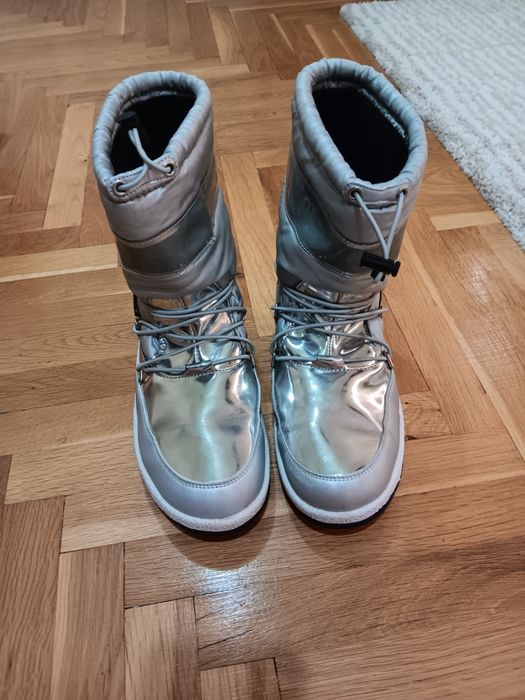 детски ботуши moonboot + crocs