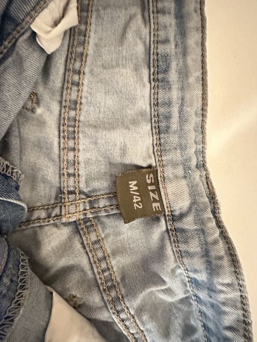 Pantaloni scurti de vara