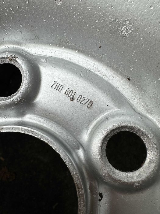4бр. OEM железни джанти 16" VW Transporter T5, T6