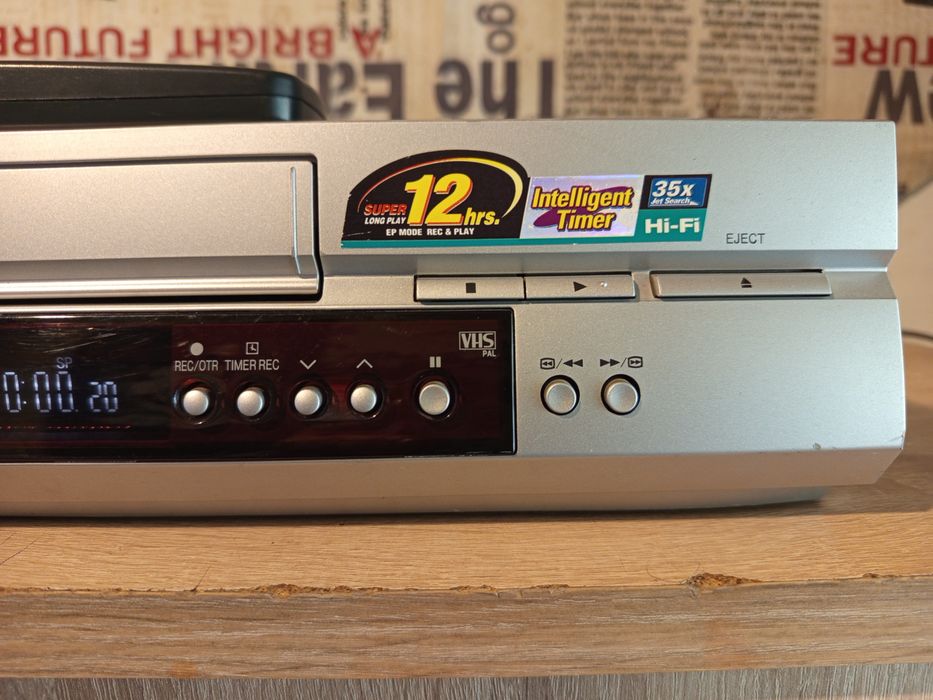 Видео рекордер"Panasonic"NV-PJ630 Hi-Fi Stereo