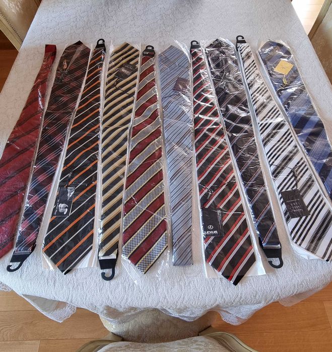 Галстуки новые, 21 штука