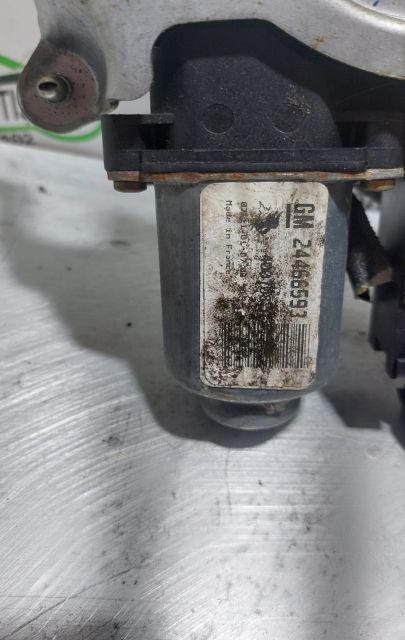 Macara geam fata stanga electrica GM24466593 Opel Corsa C