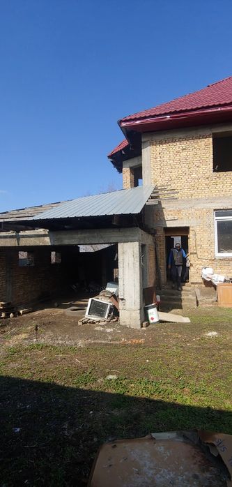 Продам 2х уровневый дом