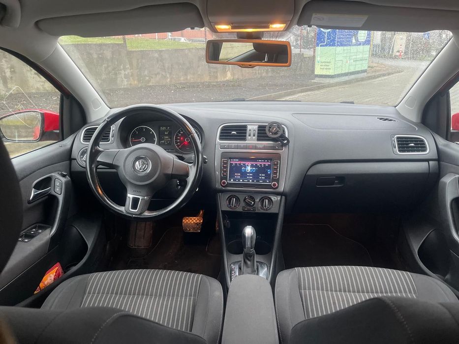 : Vând Volkswagen Polo, an 2009, motor 1.6 TDI