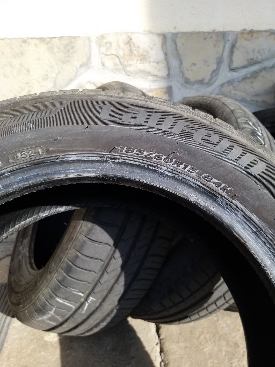 Летни гуми LAUFENN 185/60/15 2бр.