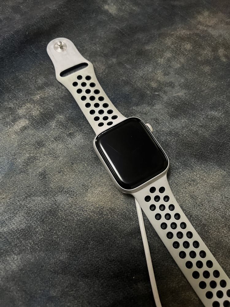 Apple Watch SE V1