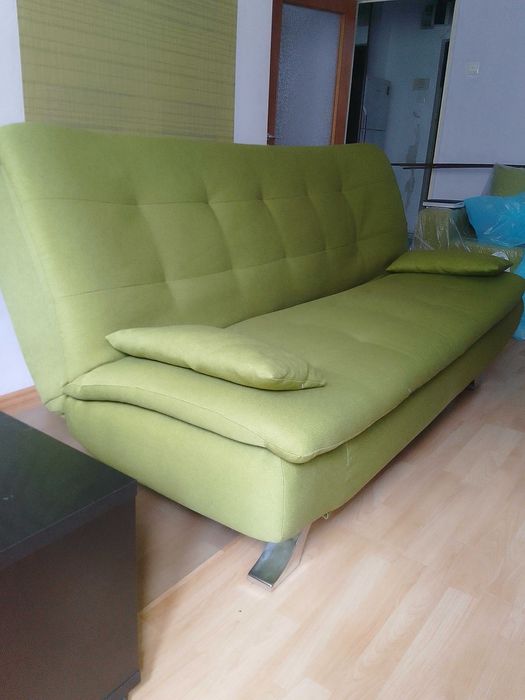 Canapea extensibila-stare excelenta, pret avantajos!