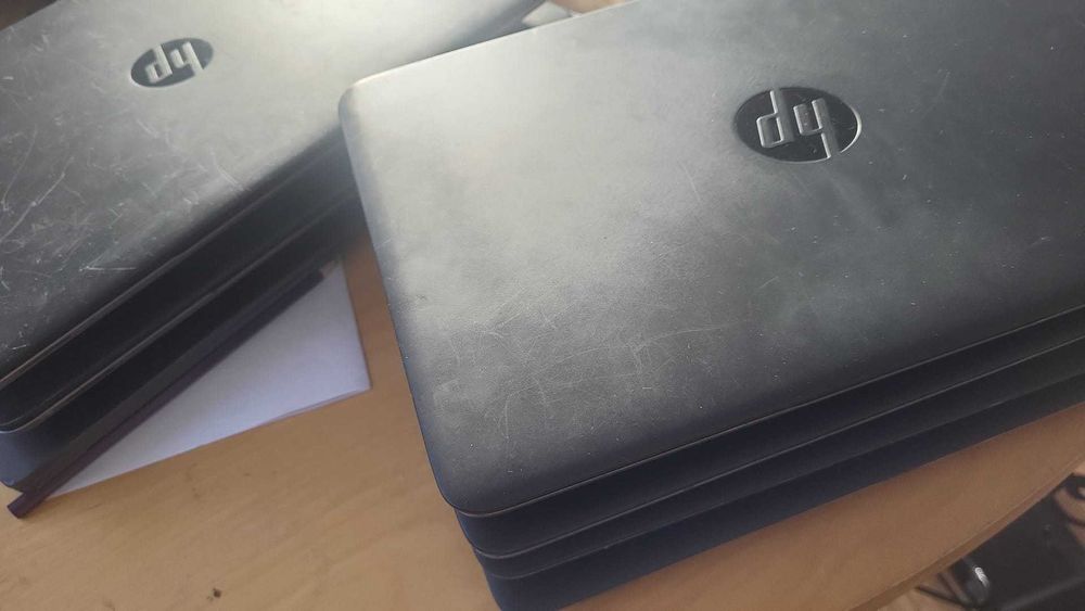 Laptop HP EliteBook 820 G2 si HP EliteBook 840 G2