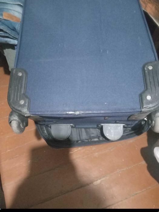 Продаётся Чемодан IT Luggage