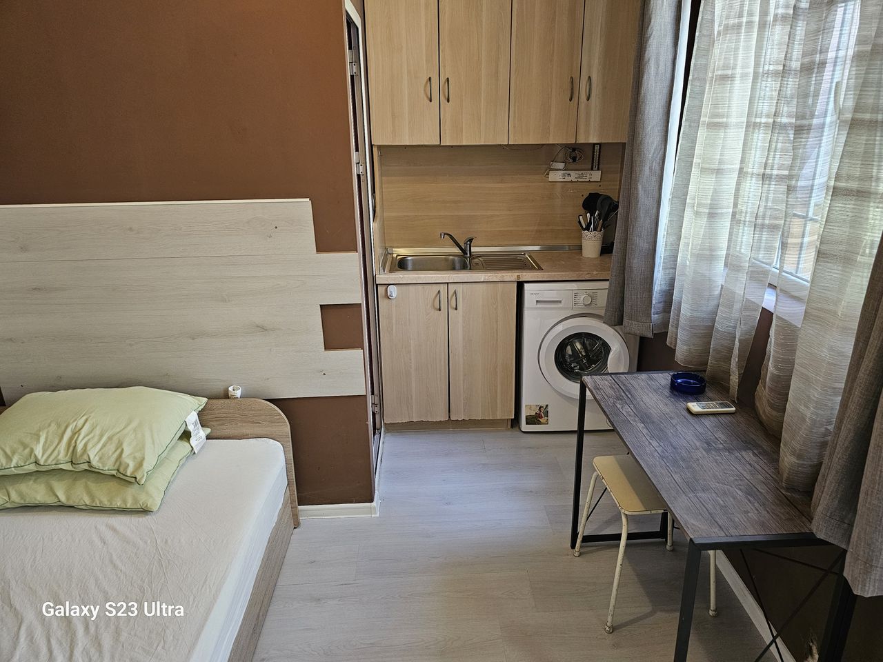 Дава се под наем Едностаен апартамент в Варна, ВИНС - 20 кв.м за 229.5 € - Снимка #1