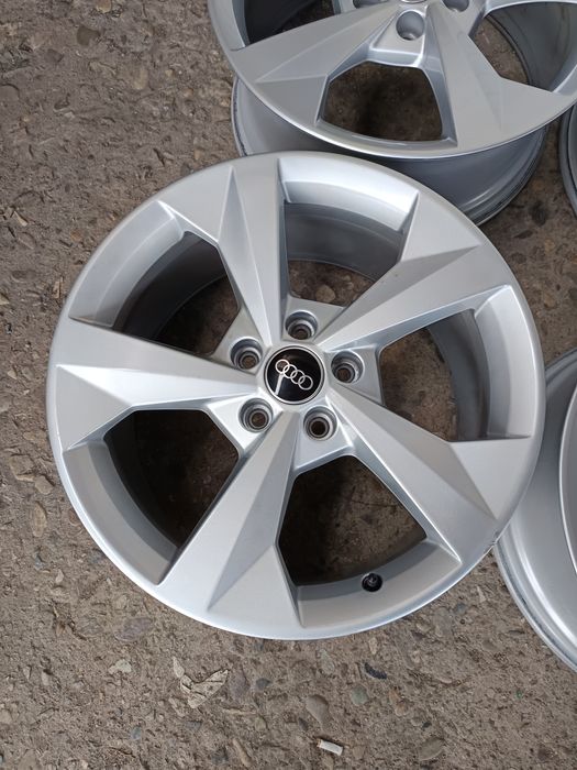 18ц.Оригинални джанти за Ауди 5х112