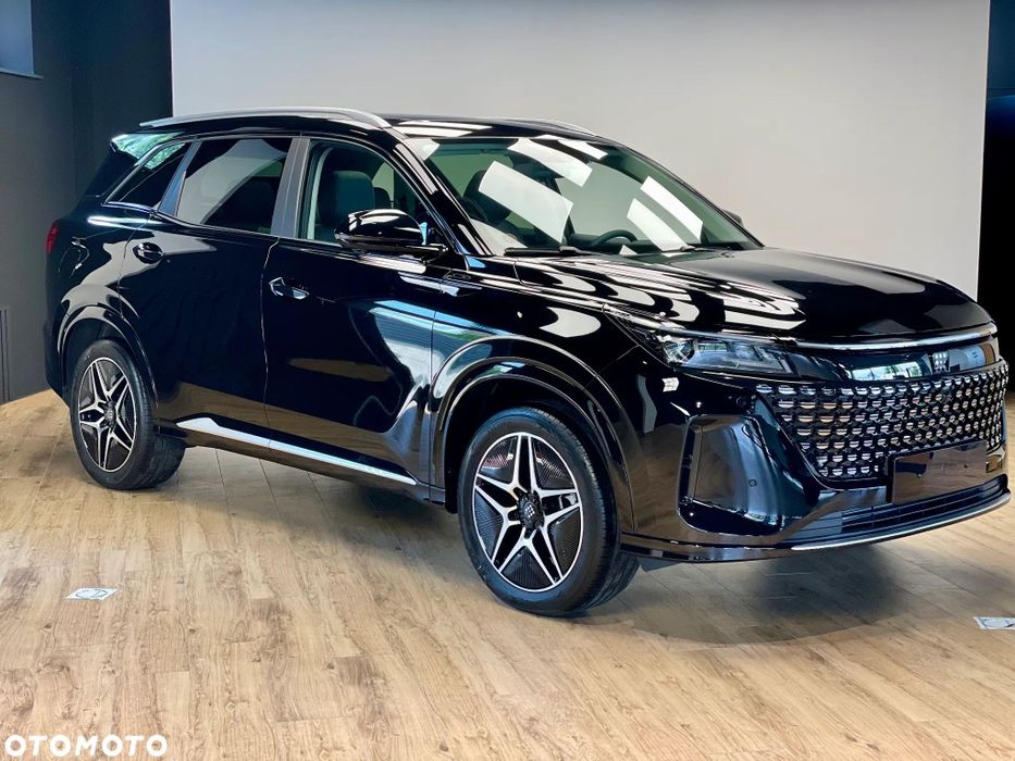 Dongfeng 508 E5 Yengil avtomabil