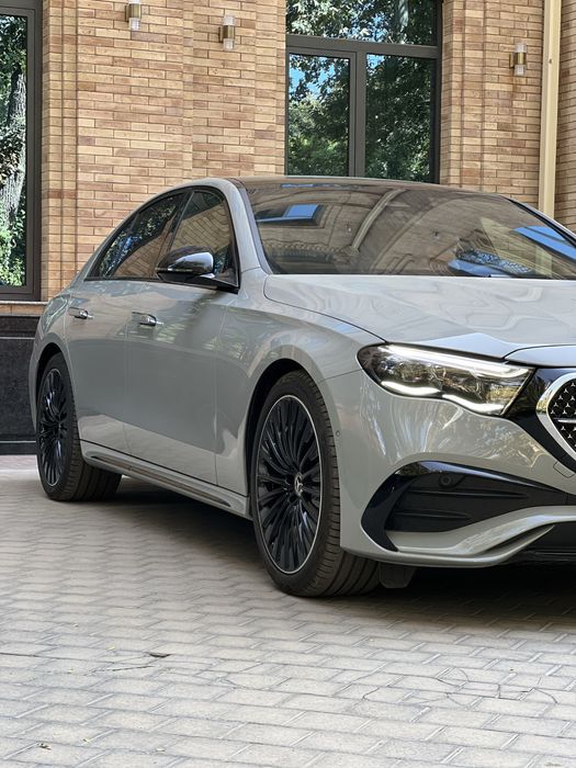 Mercedes-Benz E200 AMG Line  2025год