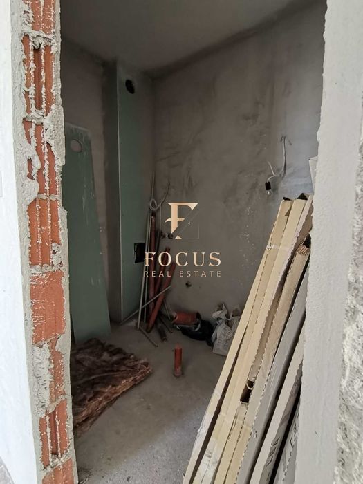 Продава се Двустаен апартамент в Пловдив, Остромила - 71 кв.м за 1092 €/кв.м - Снимка #2